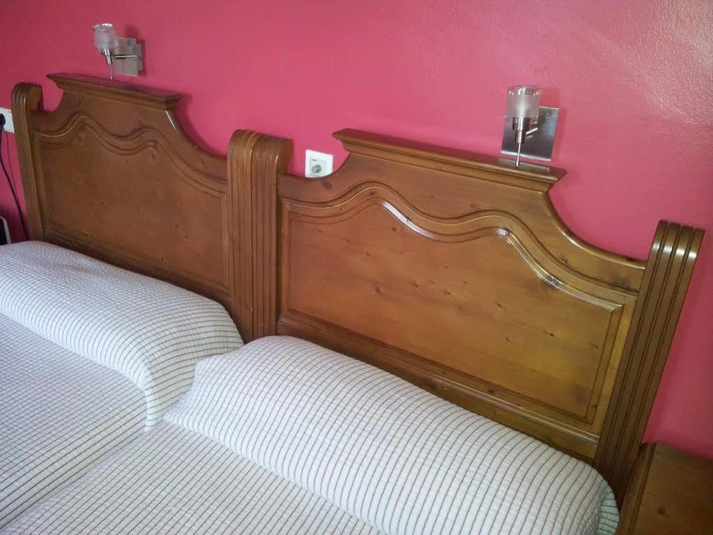 Hostal Rio De Oro Alcala La Real Luaran gambar