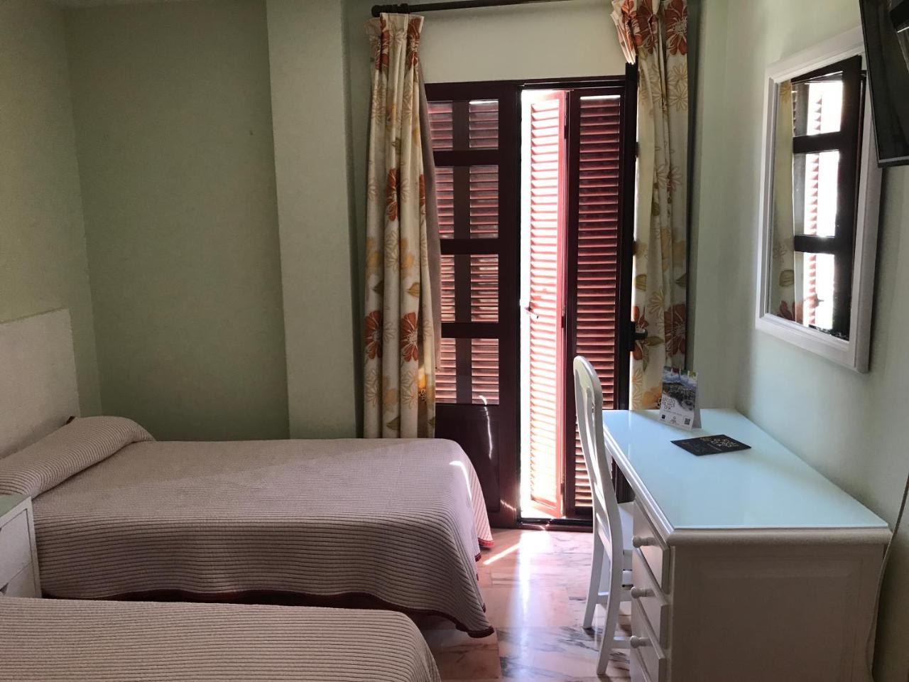Hostal Rio De Oro Alcala La Real Luaran gambar