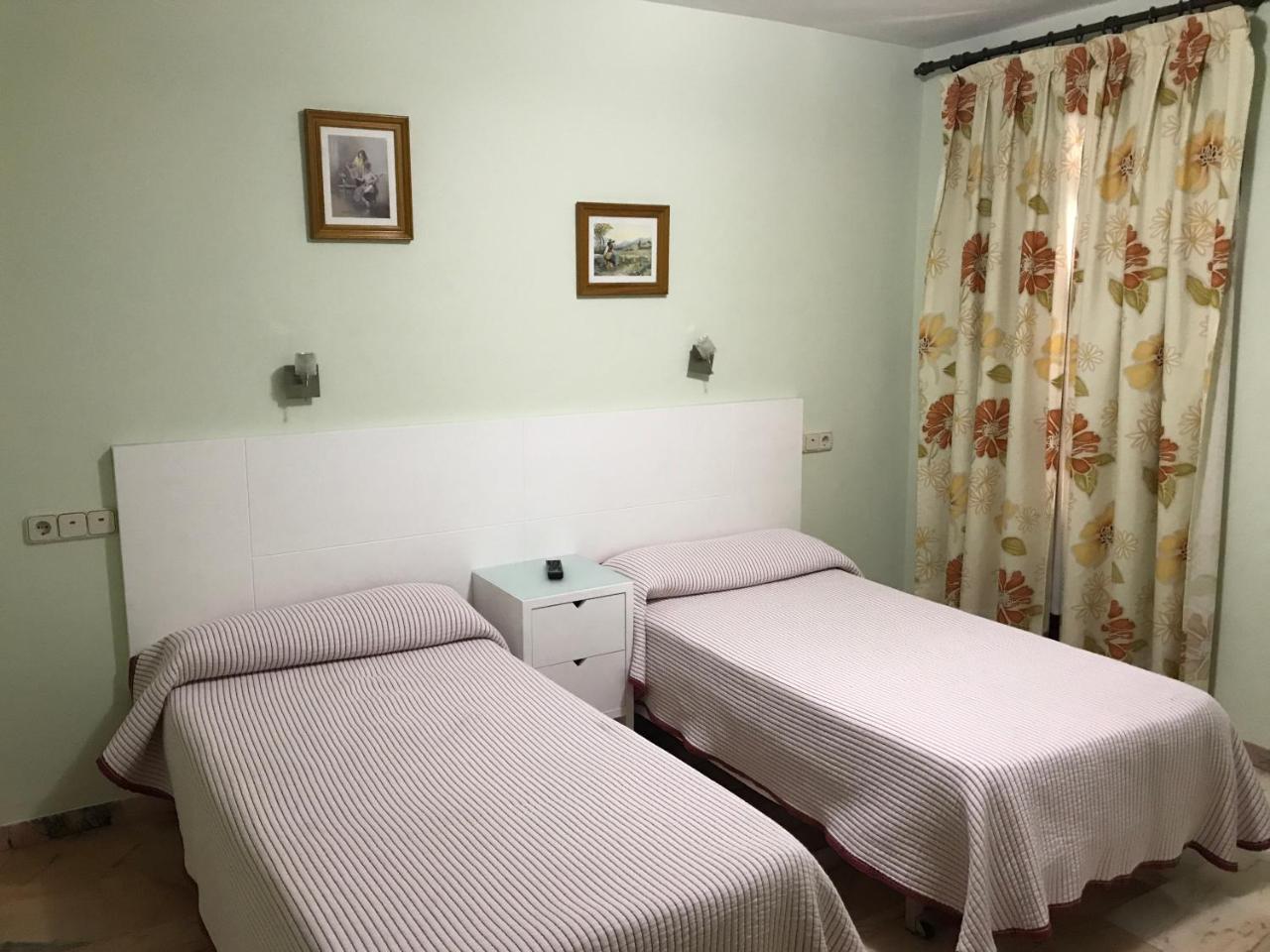 Hostal Rio De Oro Alcala La Real Luaran gambar
