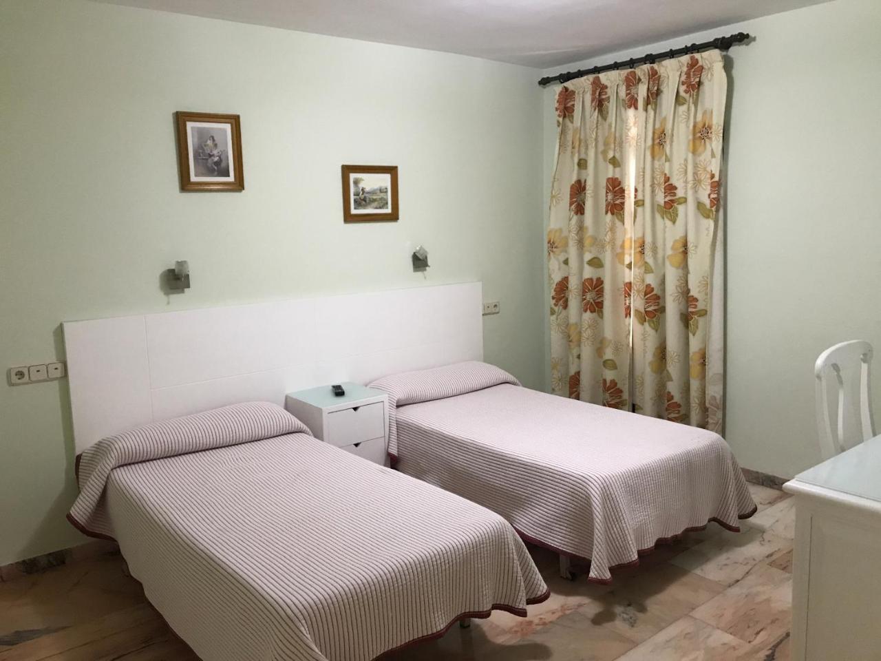 Hostal Rio De Oro Alcala La Real Luaran gambar